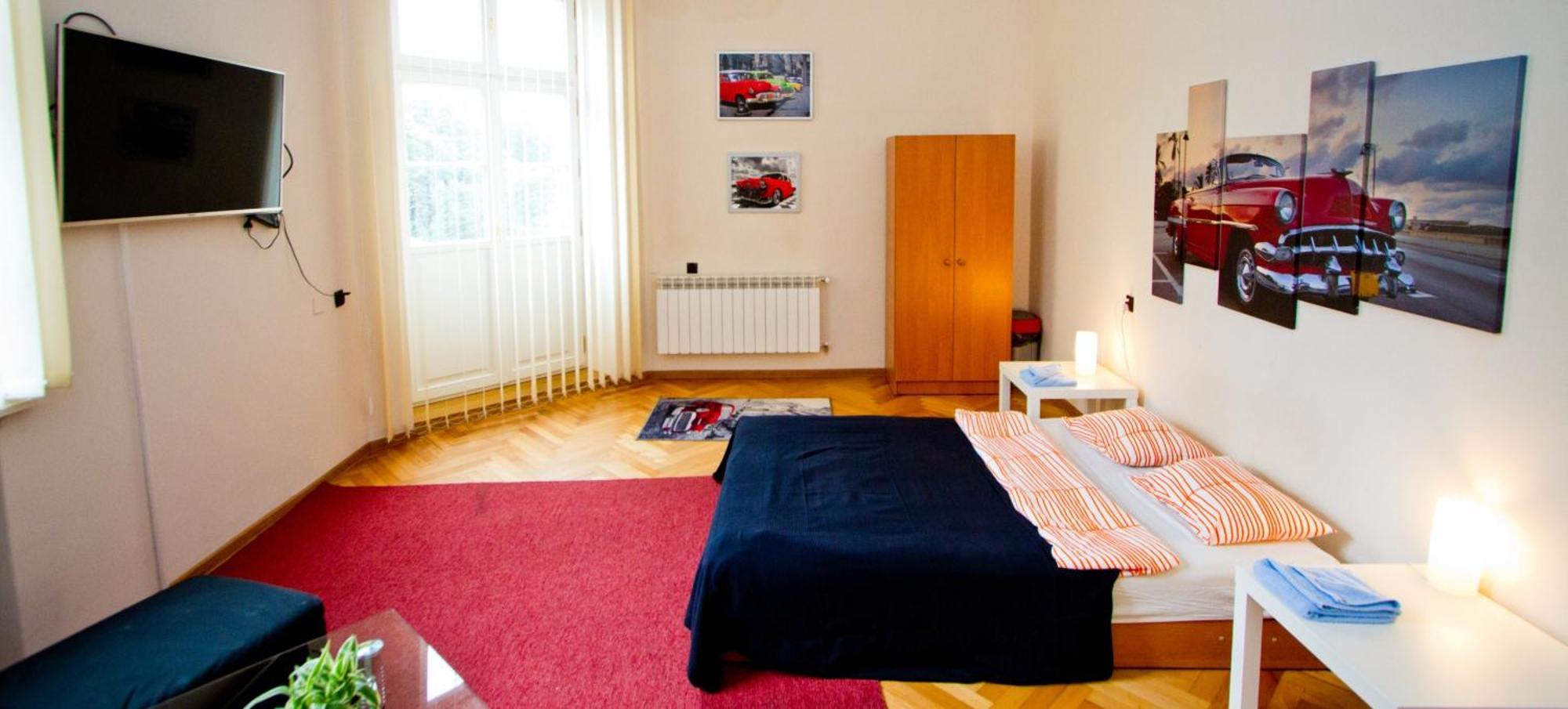 B Movie Guest Rooms Krakow Exterior photo